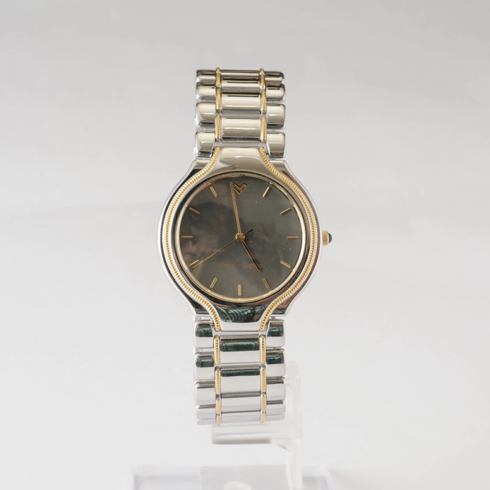 Genuine, Almost Brand New Mario Valentino Quartz Watch with Stylish Gold Lines in a Silver Case, Wrist Circumference is 18,5 cm, Comes with 1 Month Warranty 290310-14