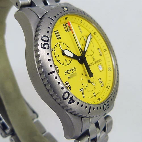 Review Tomen【REVUE THOMMEN】8516002 Air Speed Chronograph Titanium Yellow QZ