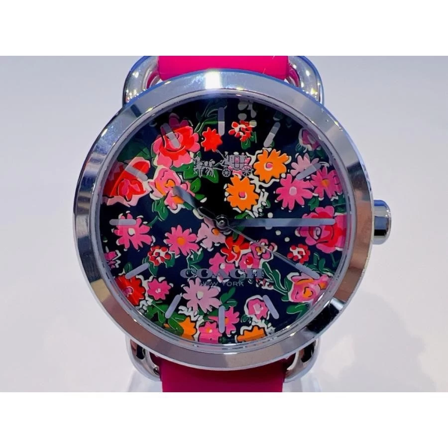(Slightly scratched and dirty) Coach Coach Ladies Floral Pattern 8500 yen Regular price (tax included) *Shipping costs may vary depending on conditions.