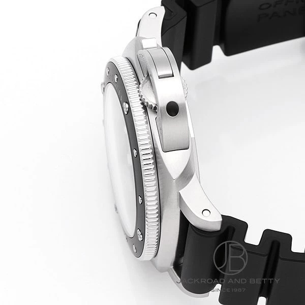PANERAI PANERAI SUBMERSIBLE 42mm PAM00683 