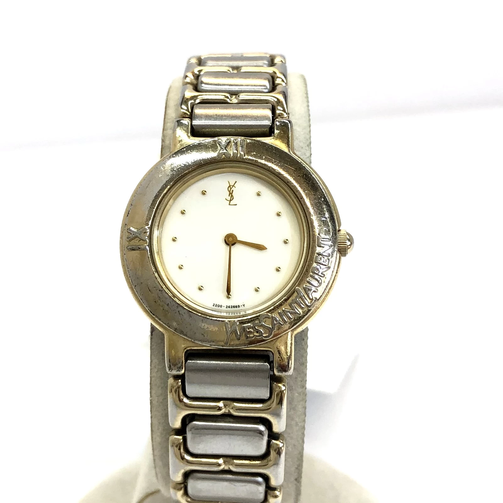 YVES SAINT LAURENT Yves Saint Laurent Yves Saint Laurent Analog Quartz Gold Silver White Dial 2 Hand 2200-229789Y JAPAN Stainless Steel Ladies Mikunigaoka Store ITMFYQMLT6J4 RY6704M