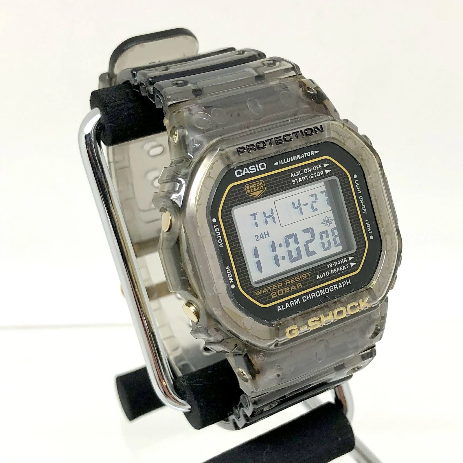 G-SHOCK G-SHOCK CASIO CASIO DW-5025D-8 25th ANNIVERSARY LIMITED MODEL Vol.4 Ocean Grey Clear Skeleton 25th Digital Quartz Screw Back Rare Mikunigaoka Store ITD0QG49BLZG 
