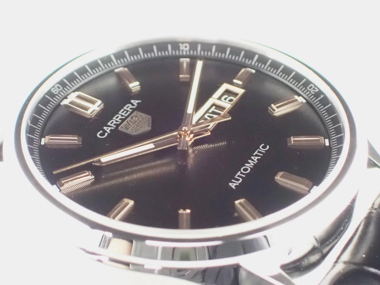 TAG HEUER CARRERA CALIBRE 5 DAY DATE ALLIGATOR STRAP WHEUER 2013 FC6503 NEW