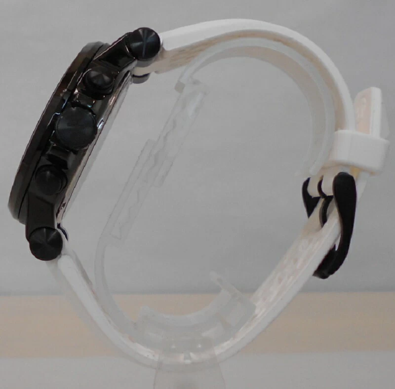The price has been reduced! MICHAEL KORS MK-8810 BLACK WHITE BIG FACE RUBBER BELT UNISEX BLACK WHITE MONOTONE
