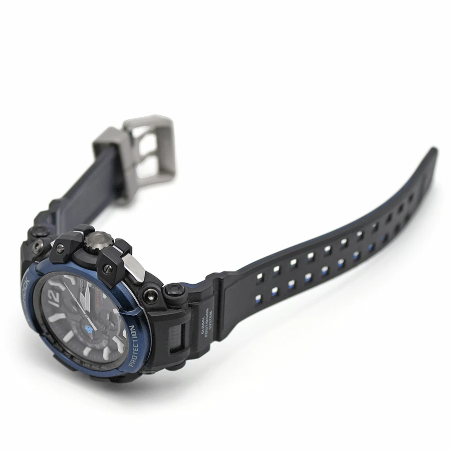 Like new CASIO Casio G-SHOCK MASTER OF G-AIR GRAVITYMASTER Bluetooth GPS HYBRID RADIO SOLAR GPW-2000-1A2JF 