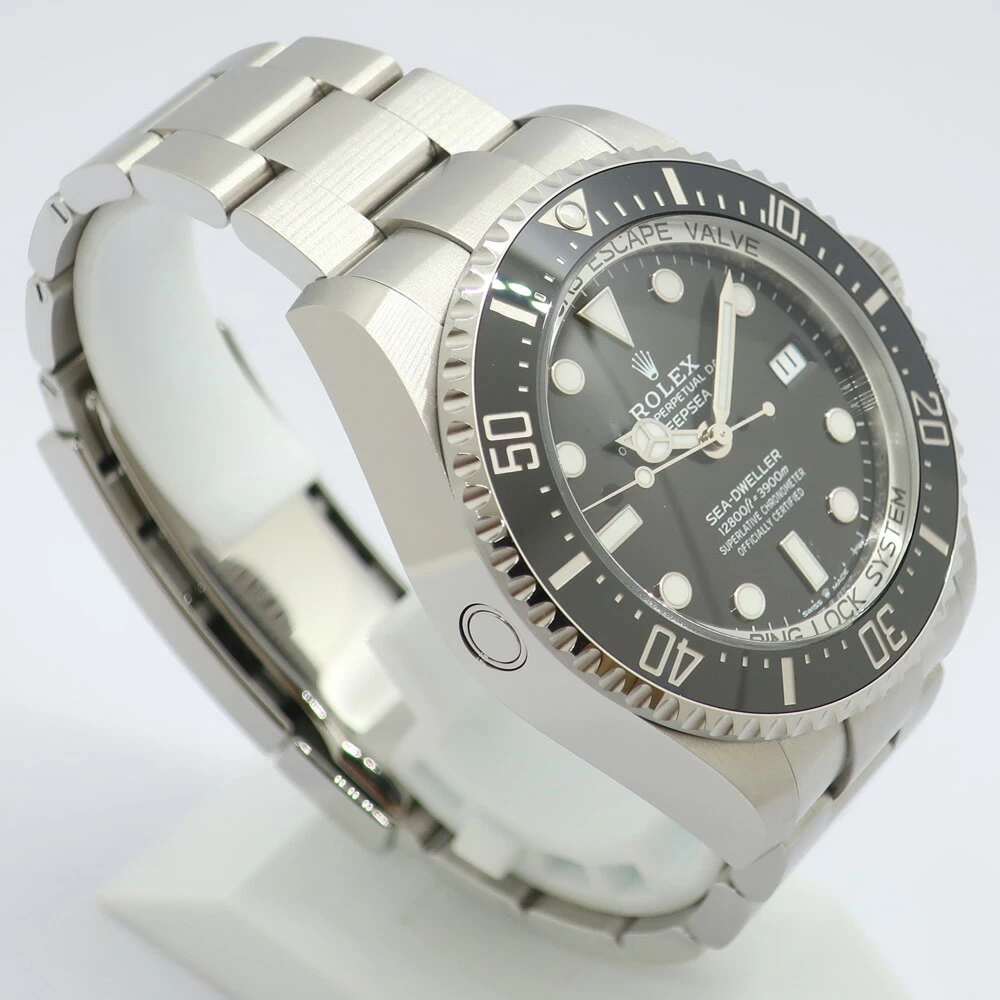 [Tenpaku] [ROLEX] Rolex Sea-Dweller Deepsea 136660 Random Automatic Black 44mm 2023 SS Box Warranty